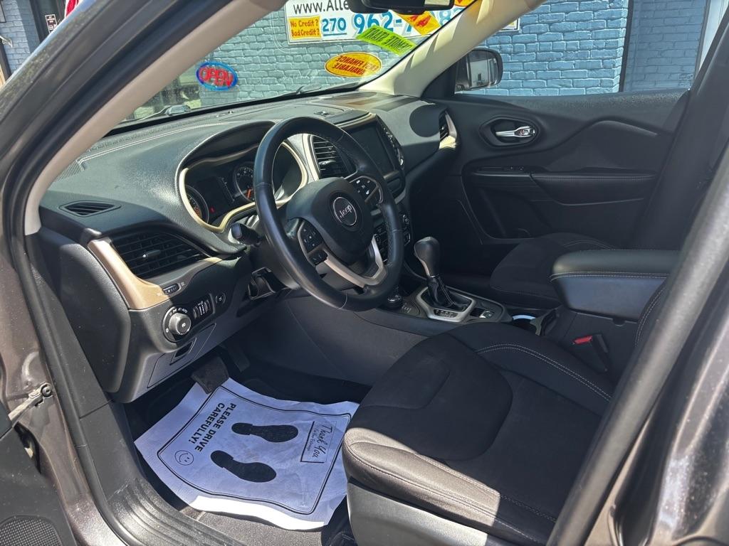 Jeep Cherokee Latitude 4WD 2015