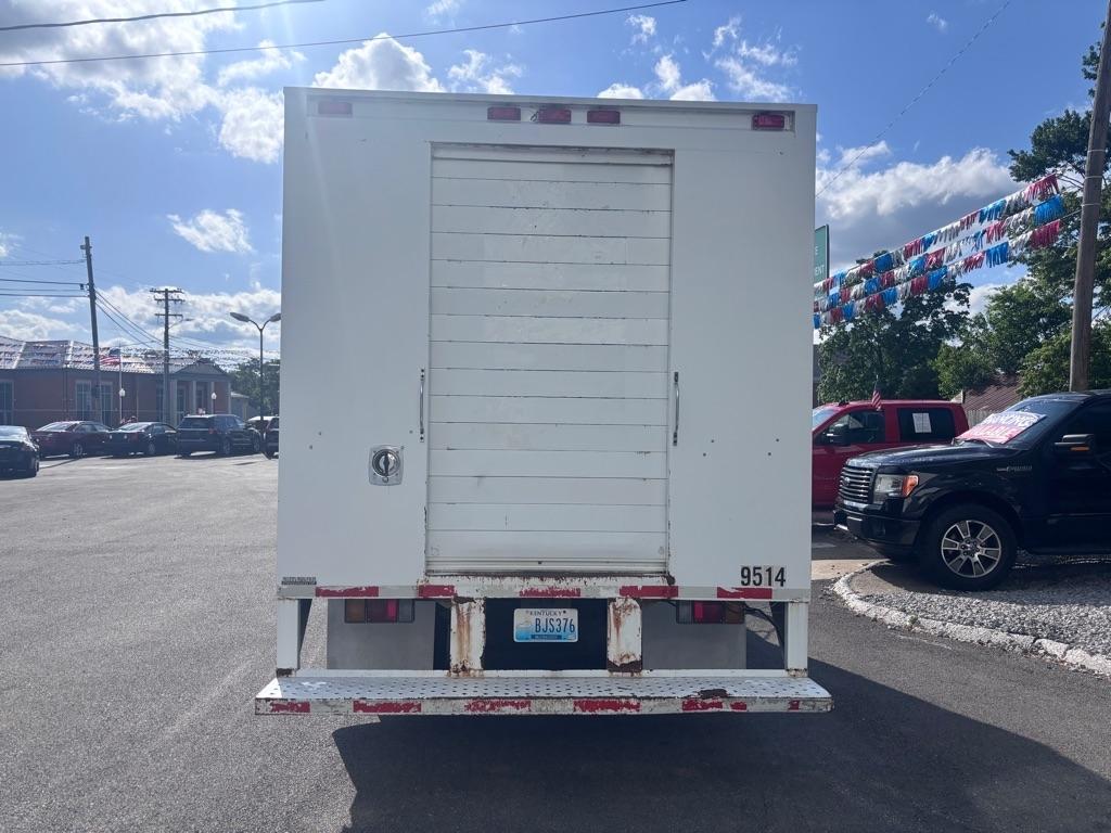 GMC W45042  2005