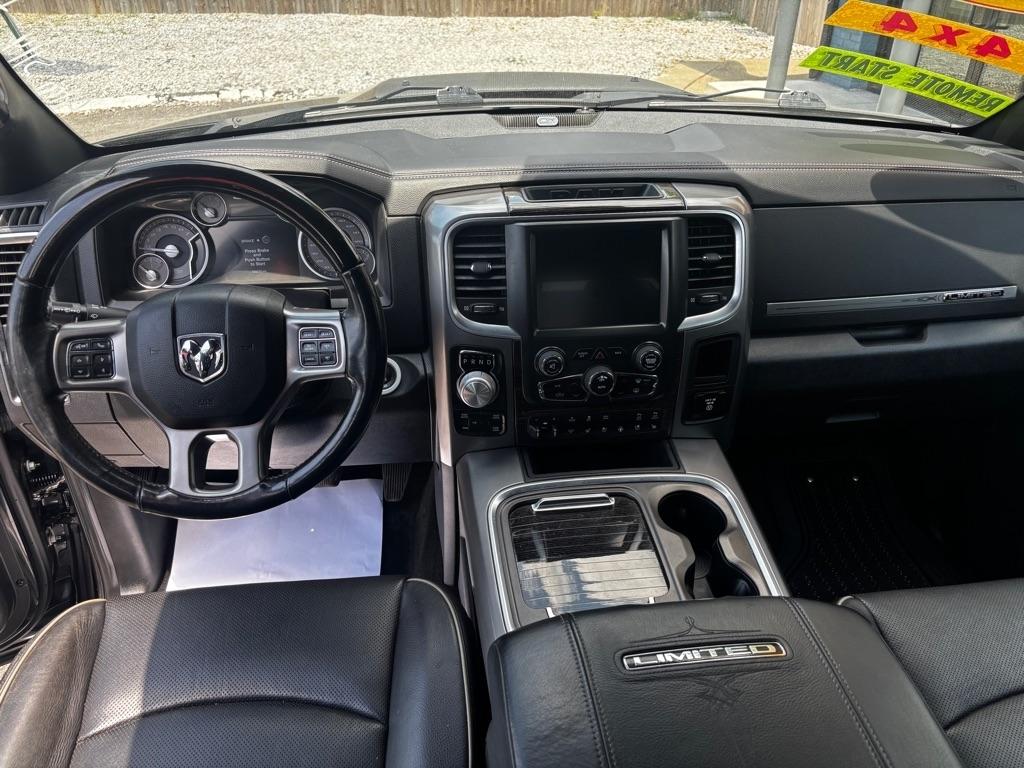 RAM 1500 Longhorn Crew Cab SWB 4WD 2016