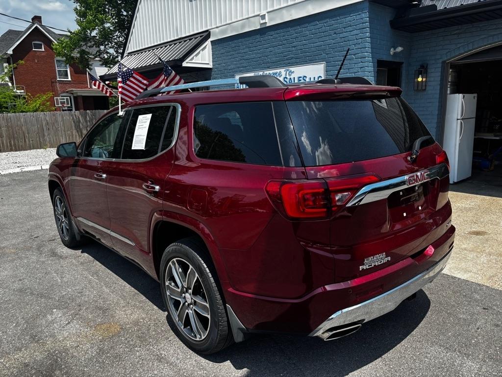 GMC Acadia Denali AWD 2018