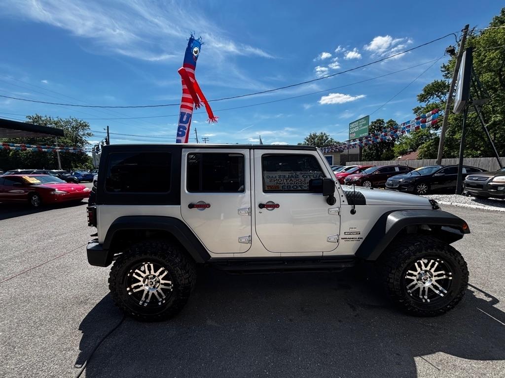 Jeep Wrangler Unlimited Sport 4WD 2012