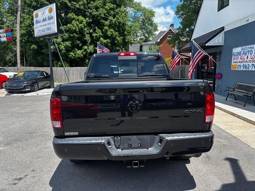 RAM 1500 SLT Crew Cab SWB 4WD 2018