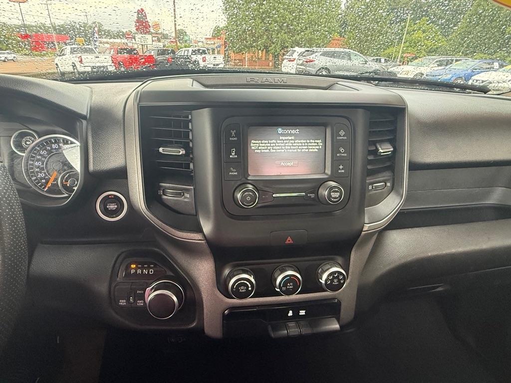 RAM 1500 Tradesman Quad Cab 4WD 2019