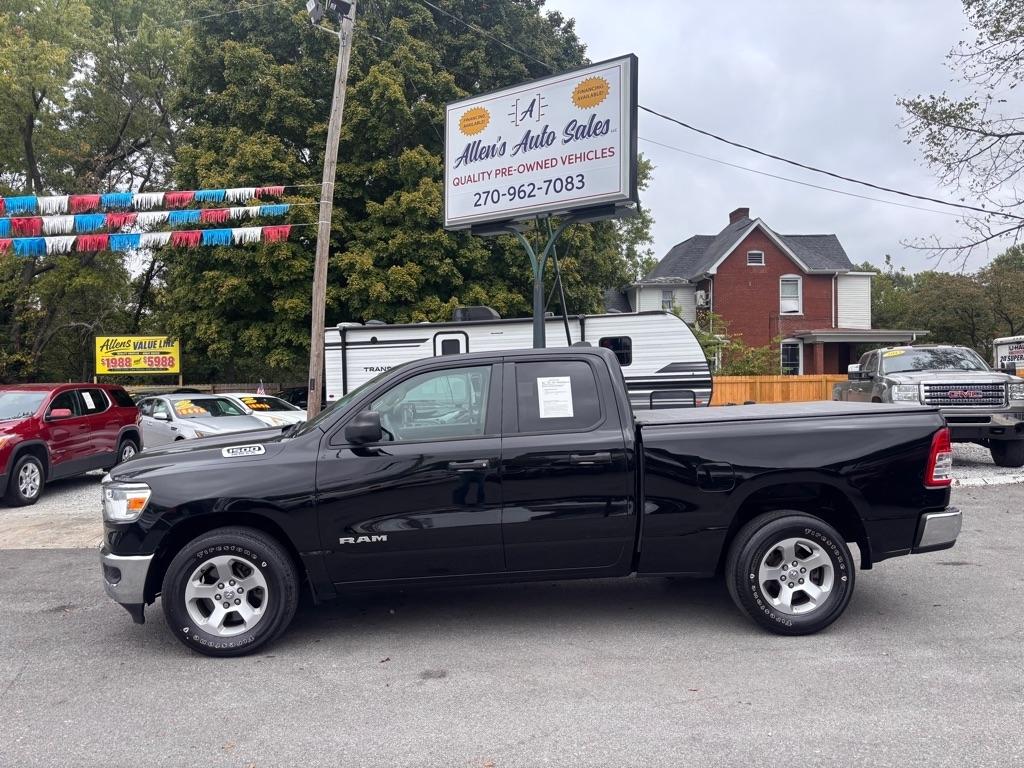 RAM 1500 Tradesman Quad Cab 4WD 2019
