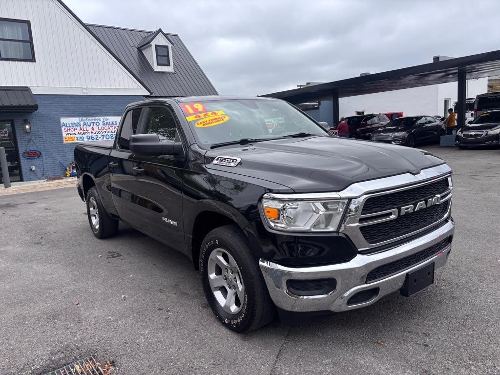 RAM 1500 Tradesman Quad Cab 4WD 2019