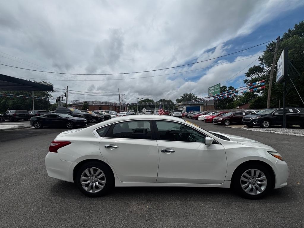 Nissan Altima 2.5 SV 2017