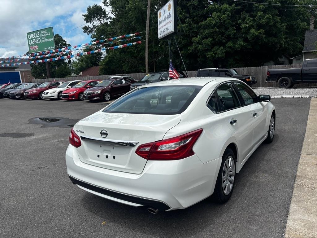 Nissan Altima 2.5 SV 2017