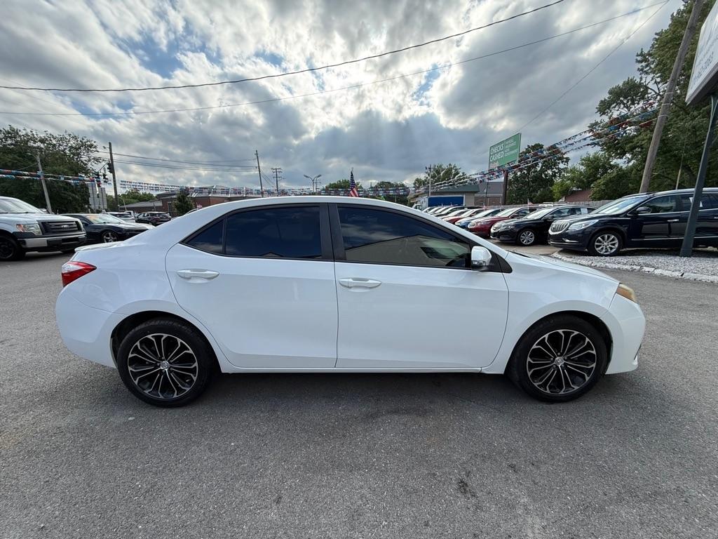 Toyota Corolla LE CVT 2014