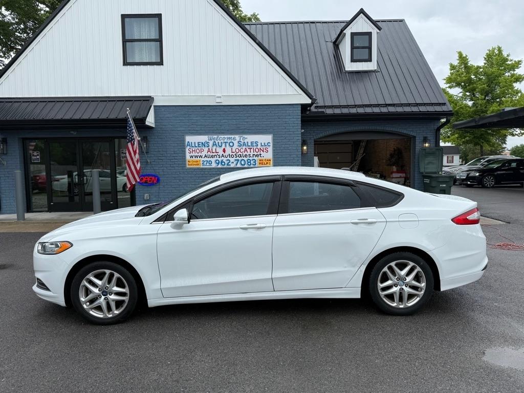 Ford Fusion SE 2013