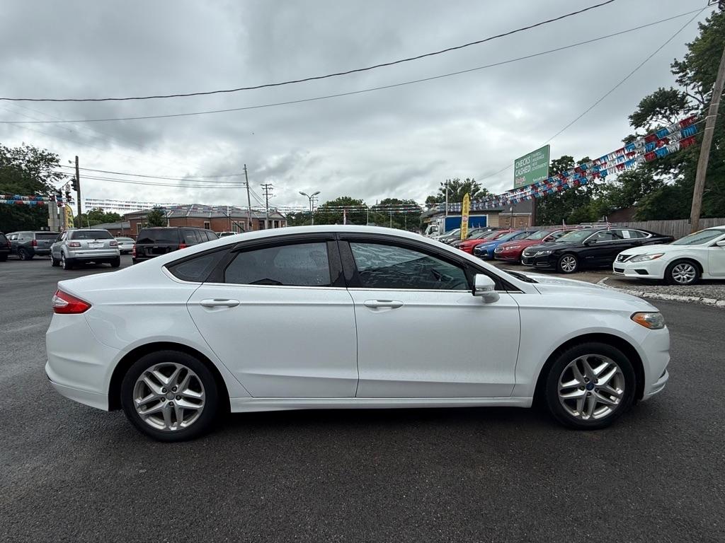 Ford Fusion SE 2013