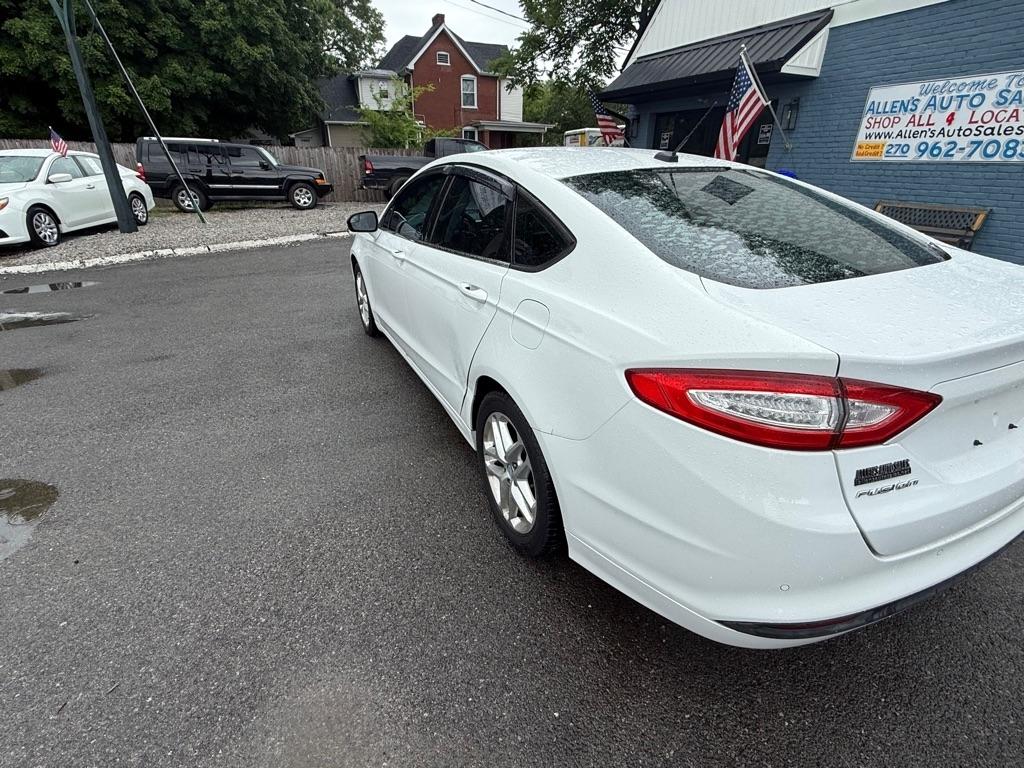 Ford Fusion SE 2013