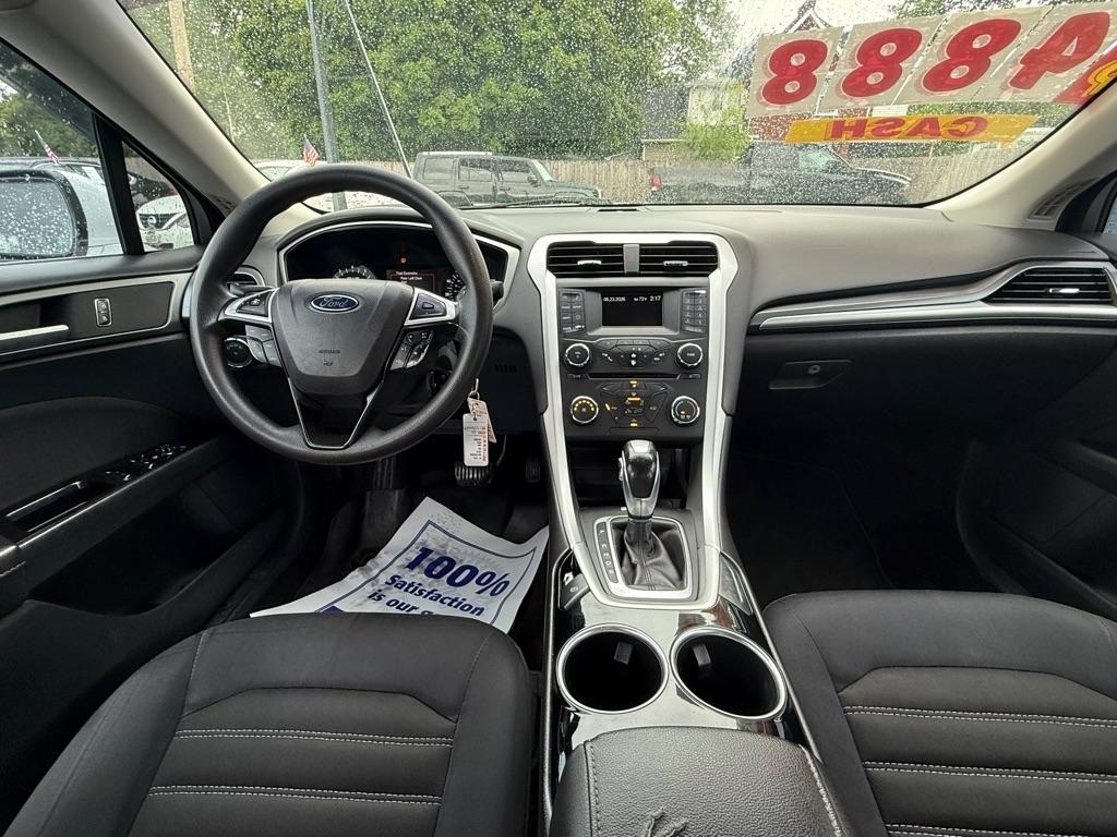 Ford Fusion SE 2013