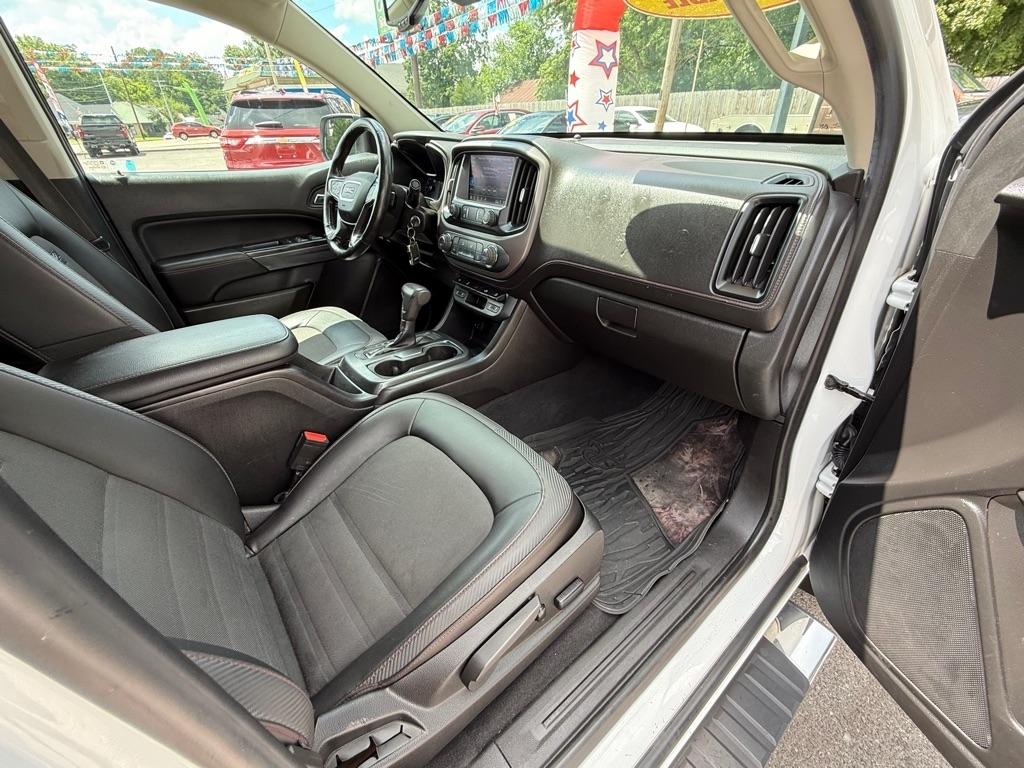 GMC Canyon All Terrain Crew Cab w/Cloth Long Box 4WD 2019