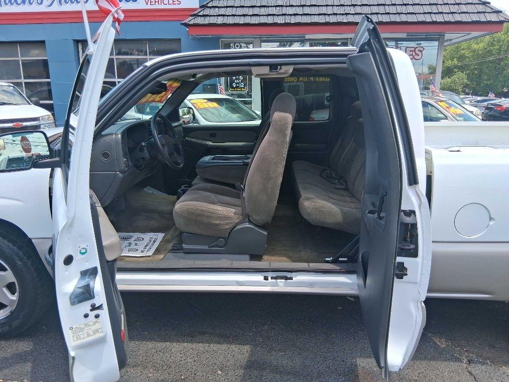 Chevrolet Silverado 1500 Work Truck Ext. Cab Short Bed 2WD 2004