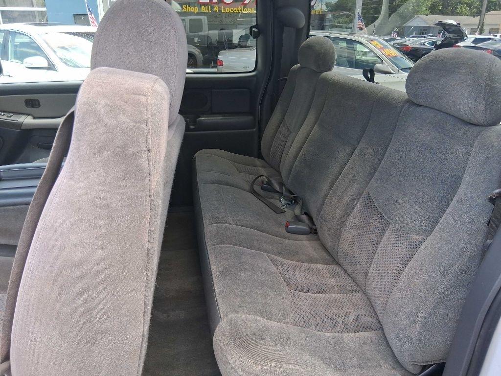 Chevrolet Silverado 1500 Work Truck Ext. Cab Short Bed 2WD 2004