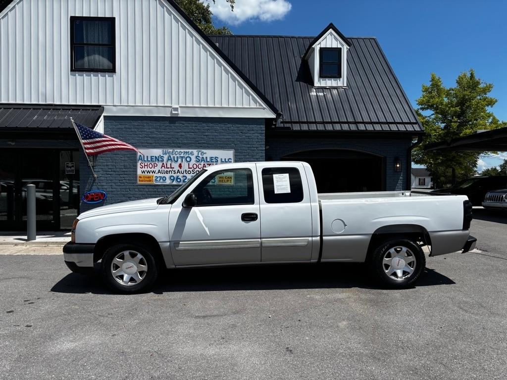 2004 Chevrolet Silverado 1500 Work Truck Ext. Cab Short Bed 2WD