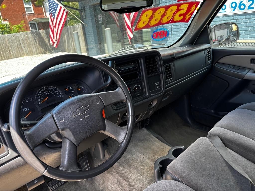Chevrolet Silverado 1500 Work Truck Ext. Cab Short Bed 2WD 2004