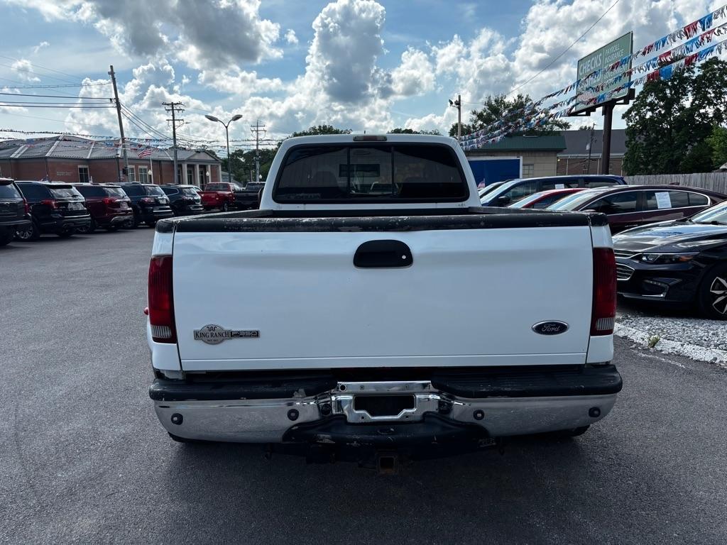Ford F-350 SD XL Crew Cab 4WD DRW 2006