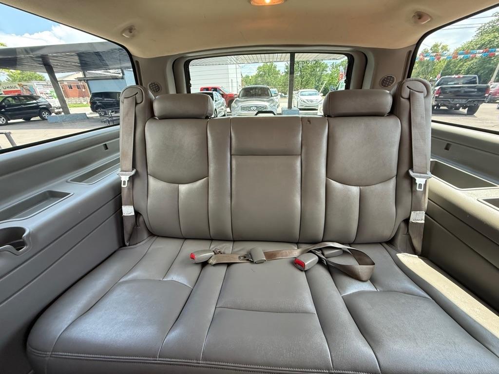 GMC Yukon XL 1500 2WD 2003