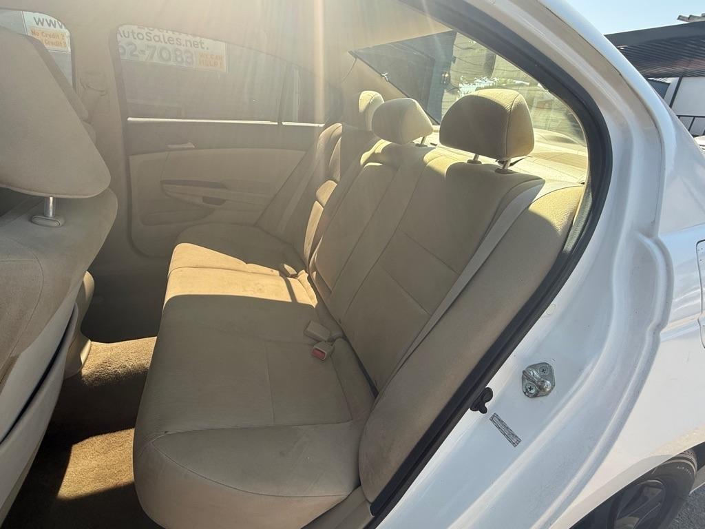 Honda Accord LX-P Sedan AT 2012