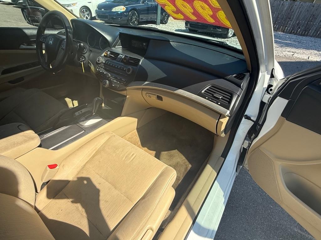Honda Accord LX-P Sedan AT 2012