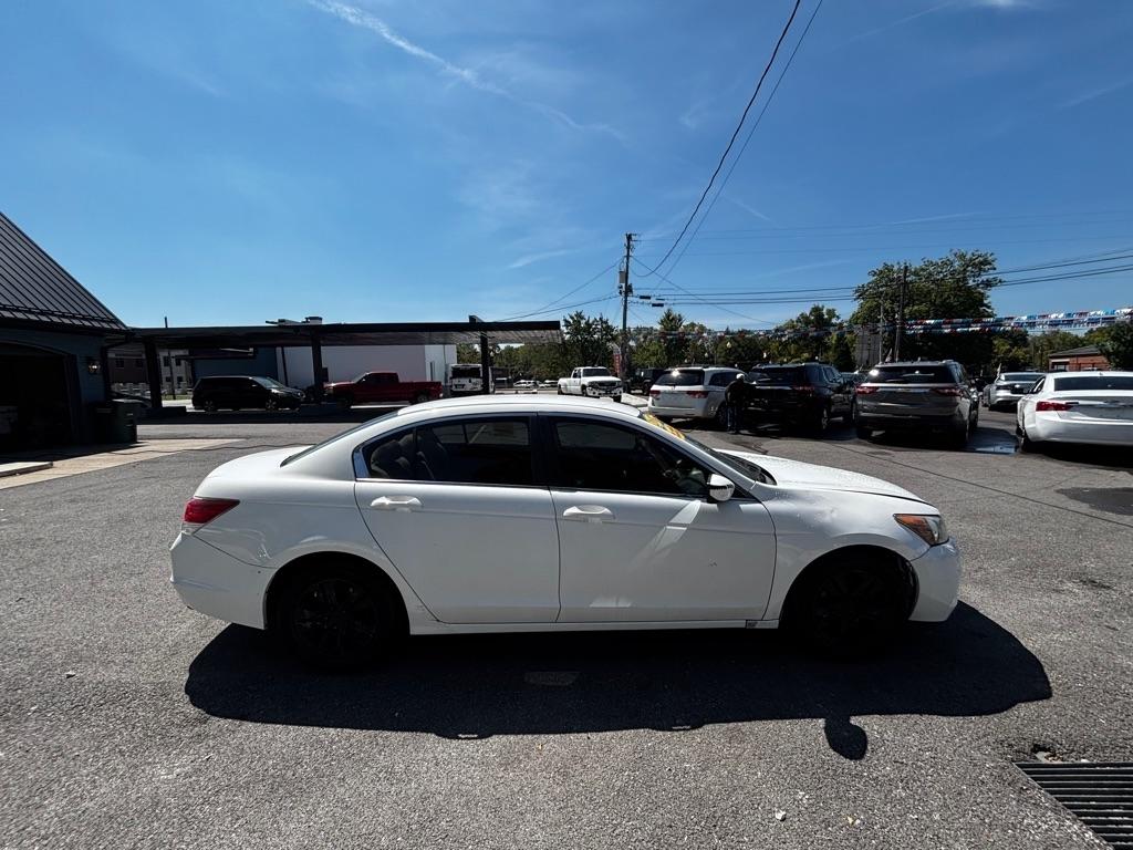 Honda Accord LX-P Sedan AT 2012