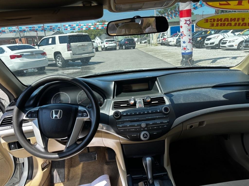 Honda Accord LX-P Sedan AT 2012