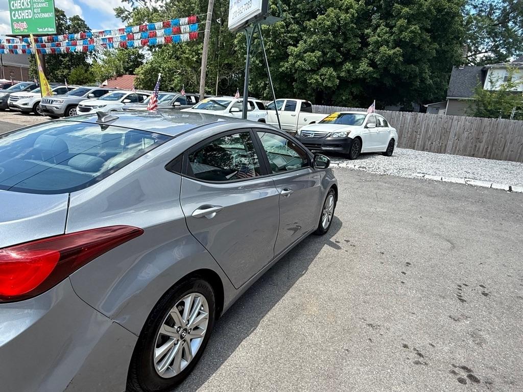 Hyundai Elantra GLS M/T 2014
