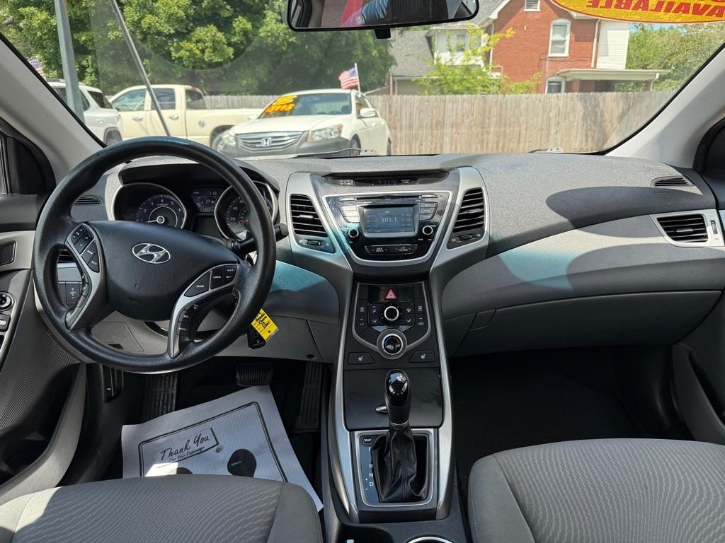 Hyundai Elantra GLS M/T 2014