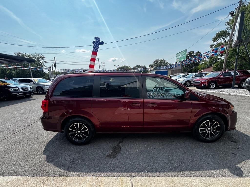 Dodge Grand Caravan SE 2019