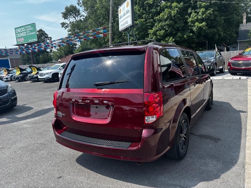 Dodge Grand Caravan SE 2019