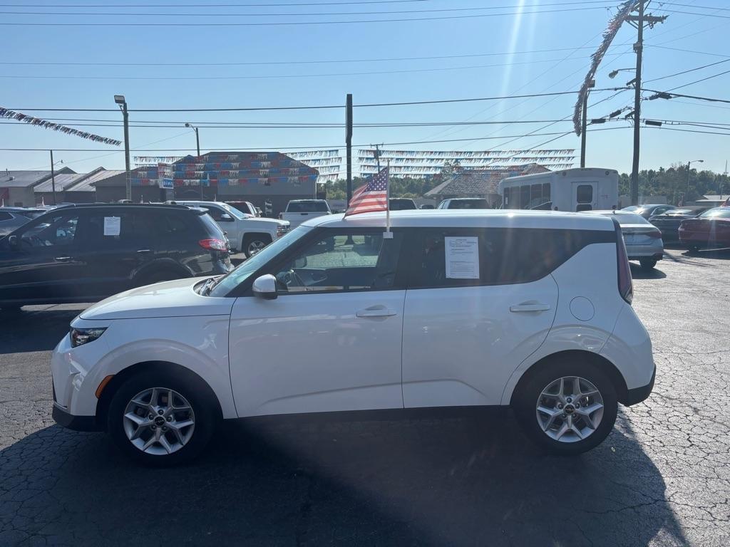 Kia Soul LX CVT 2023