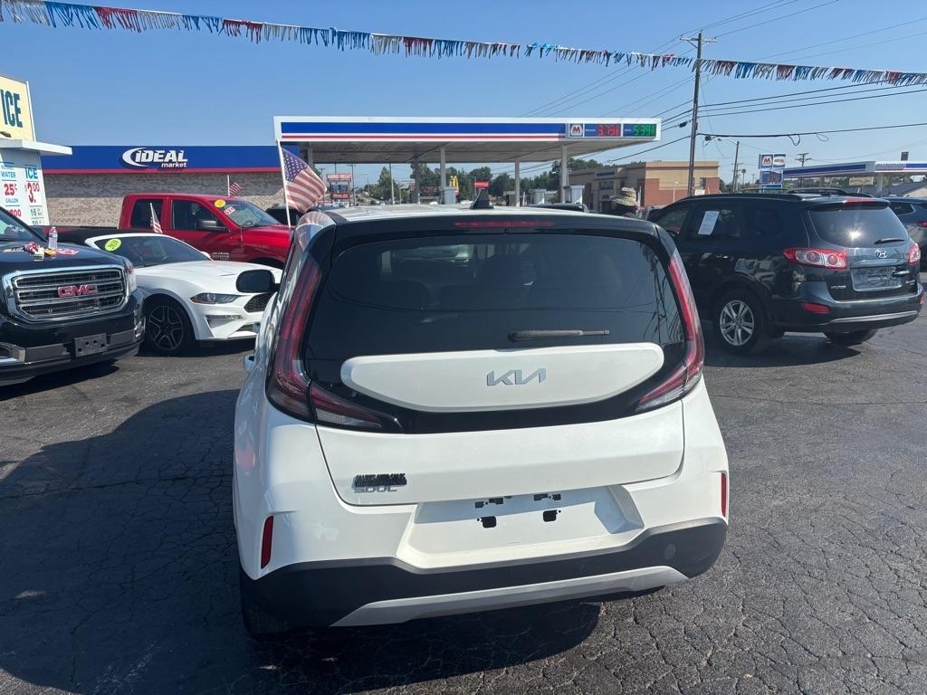 Kia Soul LX CVT 2023