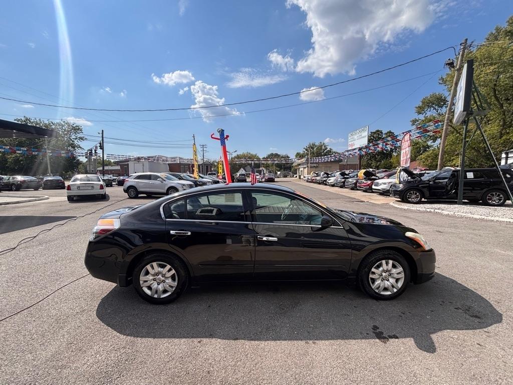 Nissan Altima 2.5 S 2011