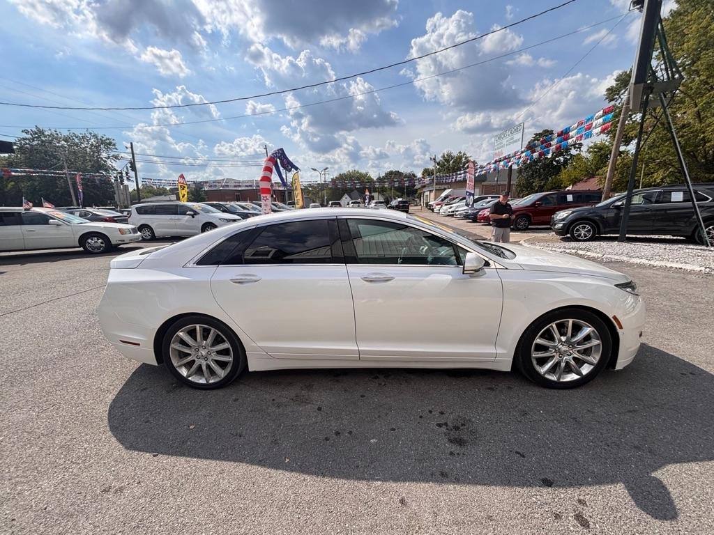 Lincoln MKZ Hybrid Sedan 2015