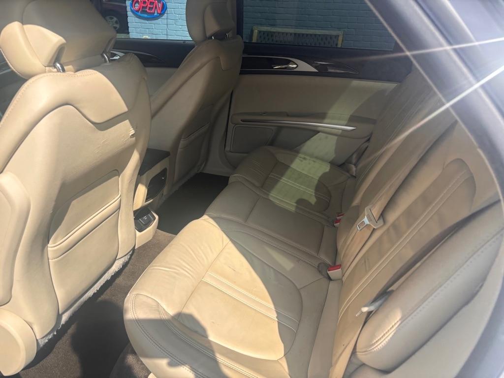 Lincoln MKZ Hybrid Sedan 2015