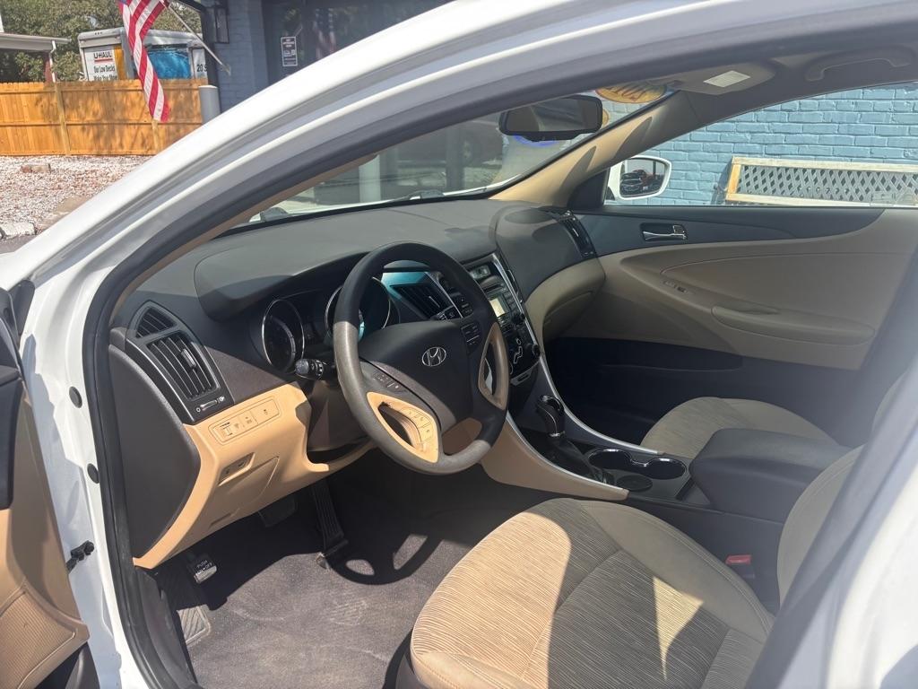 Hyundai Sonata GLS Auto 2012