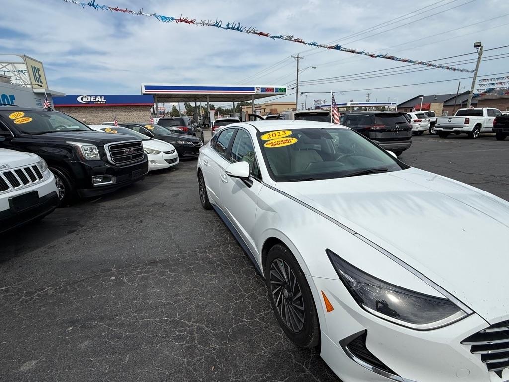 Hyundai Sonata Hybrid SEL 2023