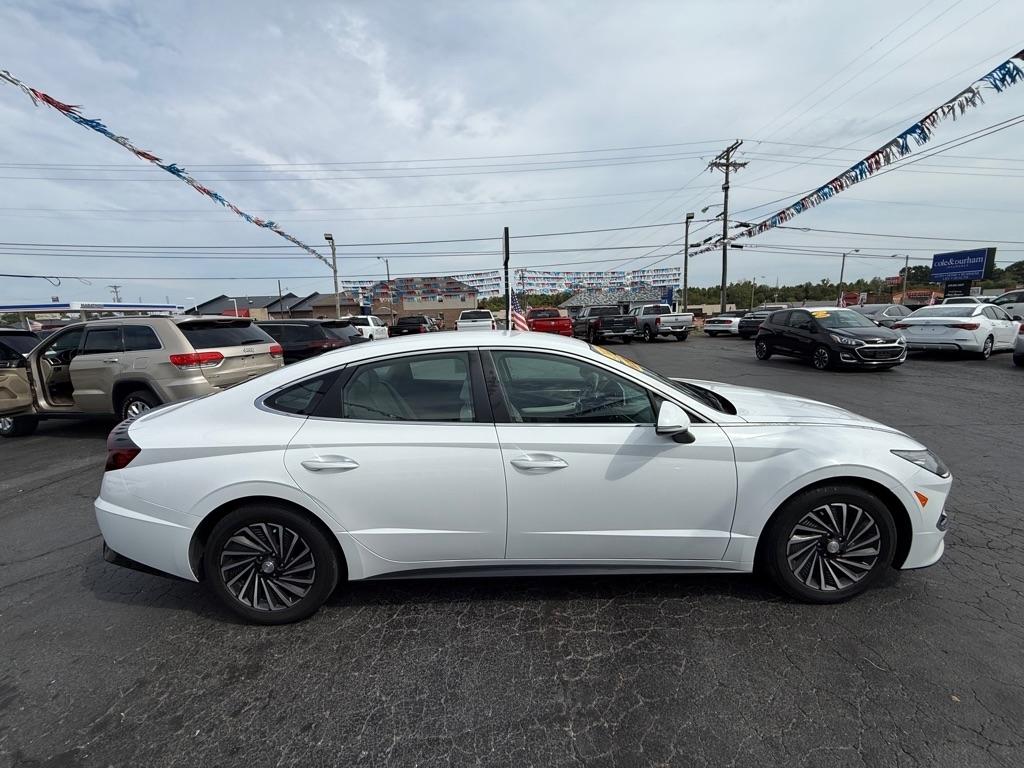 Hyundai Sonata Hybrid SEL 2023