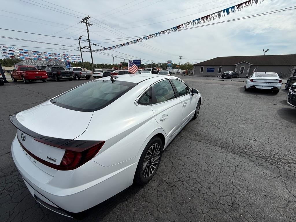 Hyundai Sonata Hybrid SEL 2023
