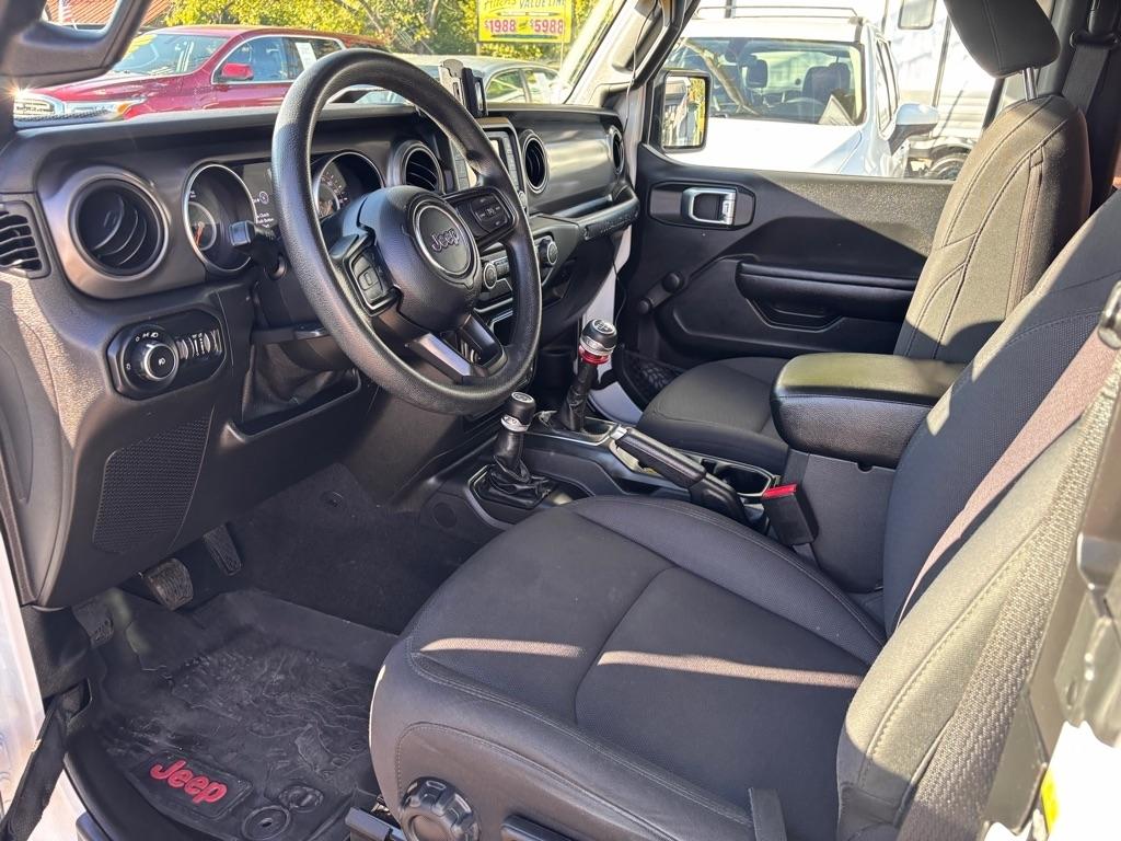 Jeep Wrangler Sport 2021