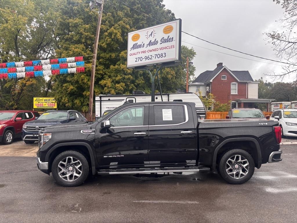 2022 GMC Sierra 1500 SLT Crew Cab 4WD