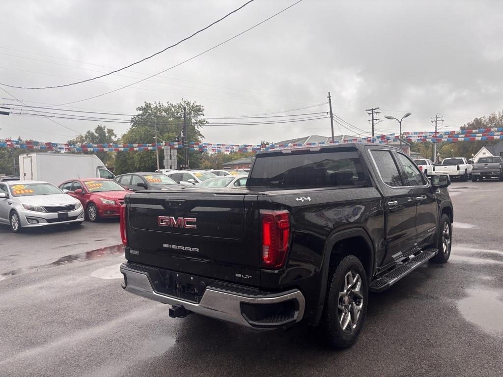 GMC Sierra 1500 SLT Crew Cab 4WD 2022
