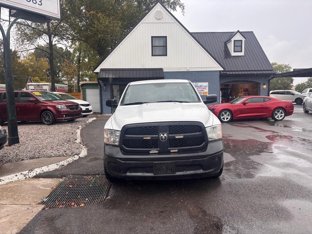 RAM 1500 Tradesman Quad Cab 4WD 2015