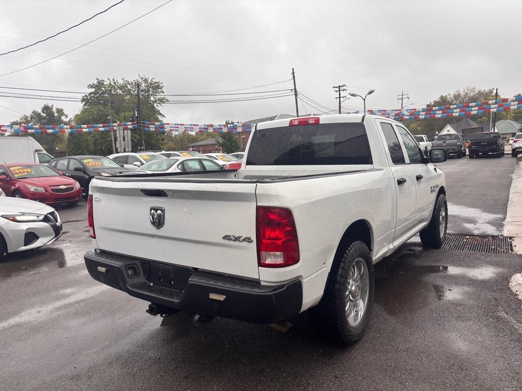 RAM 1500 Tradesman Quad Cab 4WD 2015