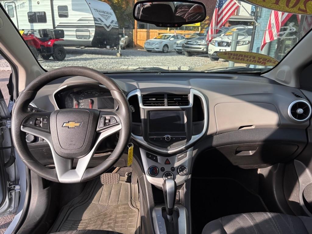 Chevrolet Sonic LT Auto Sedan 2017