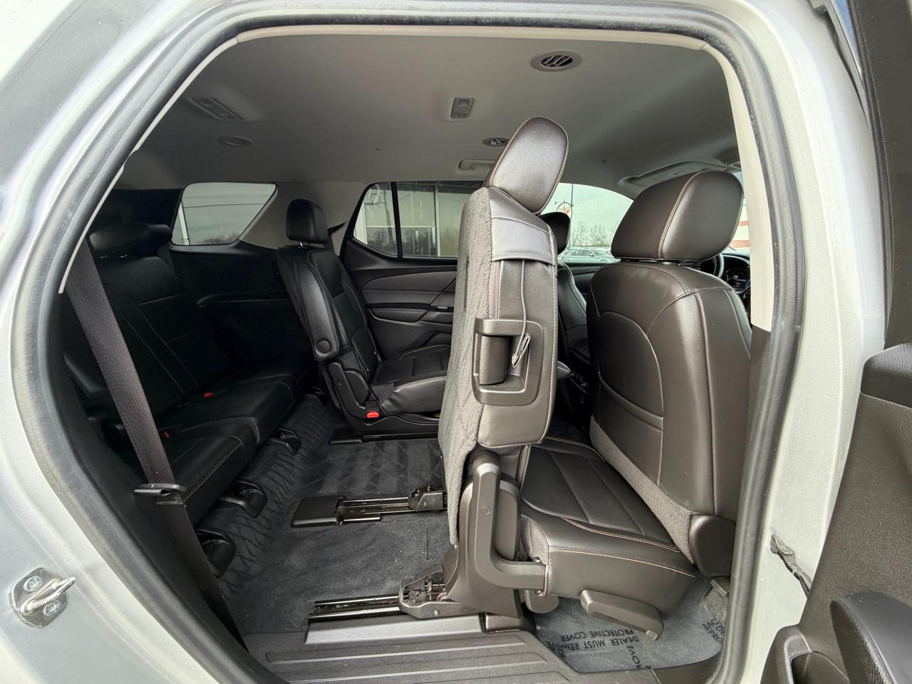 Chevrolet Traverse FWD 4dr LT Leather 2021