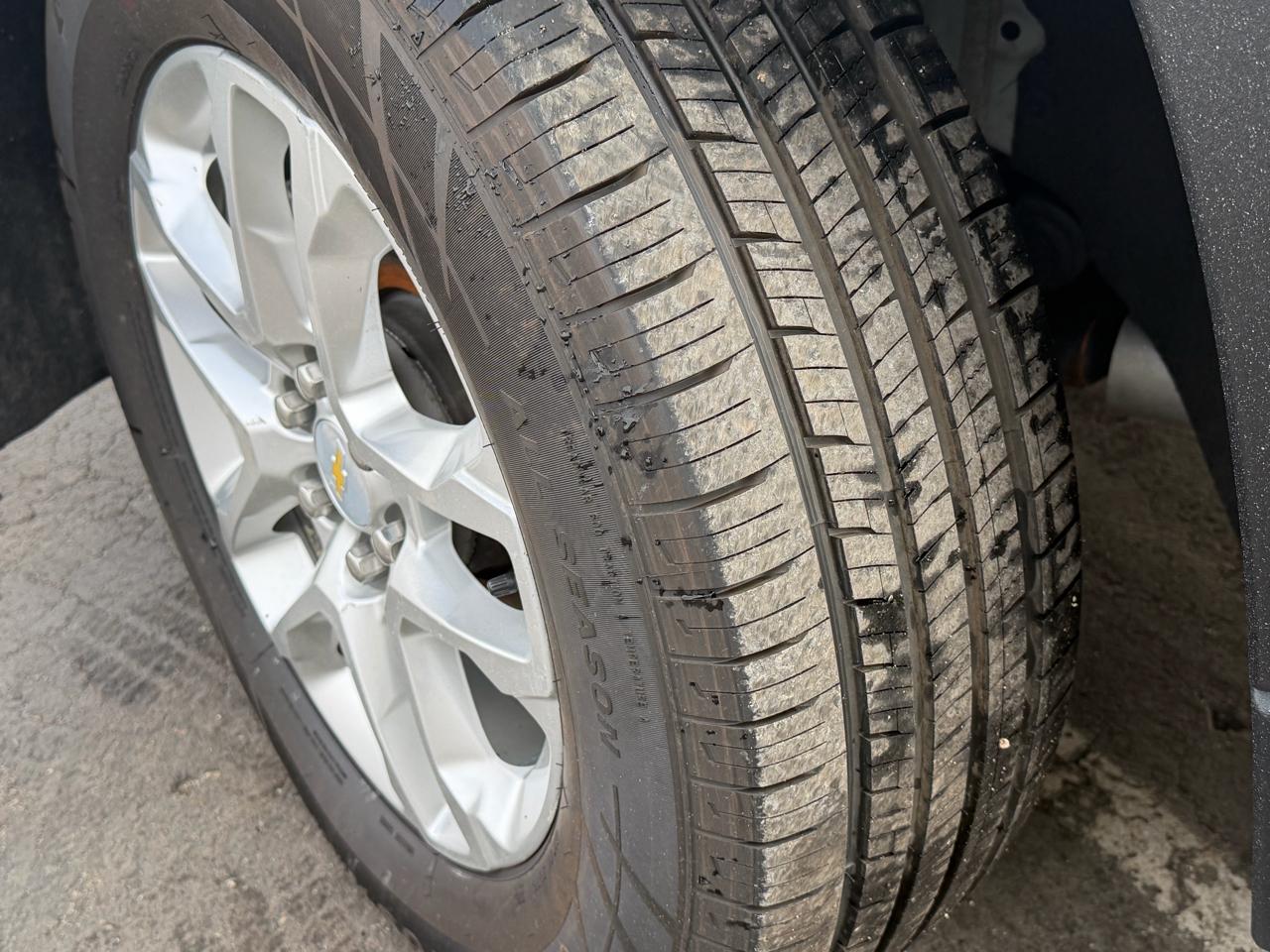 Chevrolet Traverse FWD 4dr LT Leather 2021