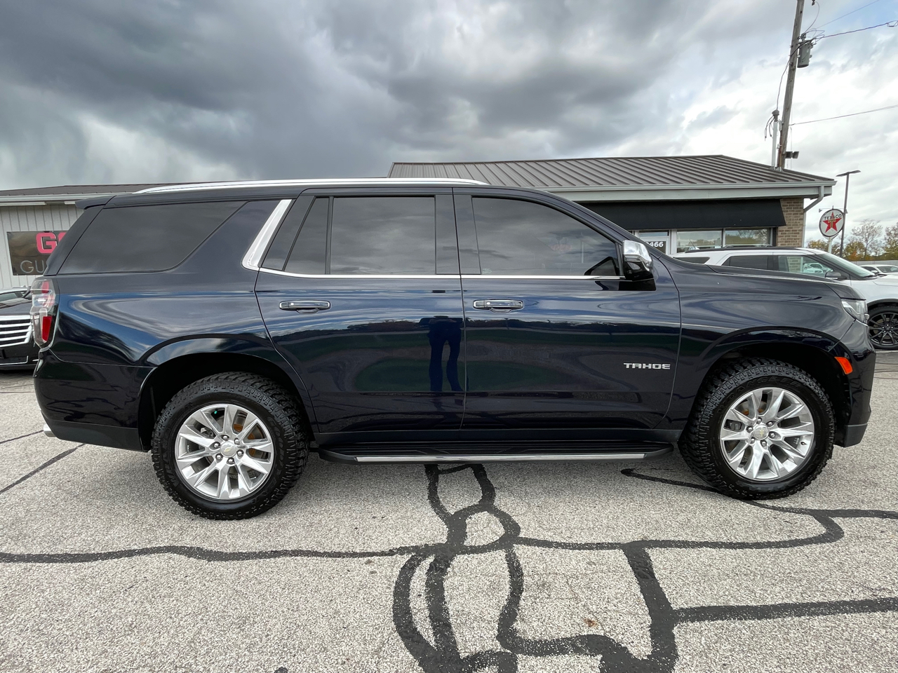 Chevrolet Tahoe 4WD 4dr Premier 2021 Chevrolet Tahoe 4WD 4dr Premier 2021