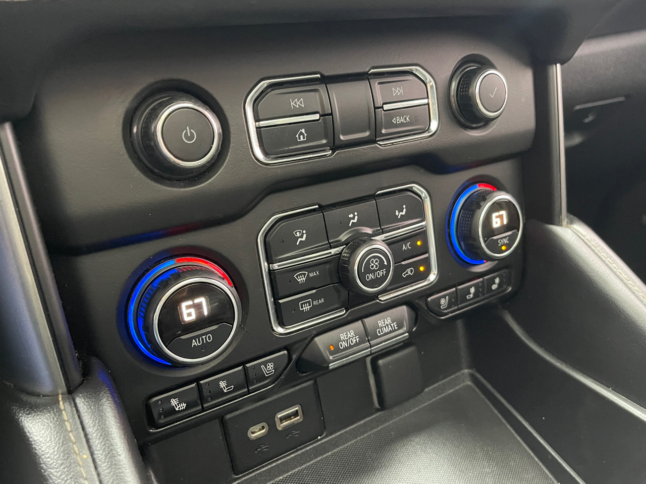 Chevrolet Tahoe 4WD 4dr Premier 2021 Chevrolet Tahoe 4WD 4dr Premier 2021